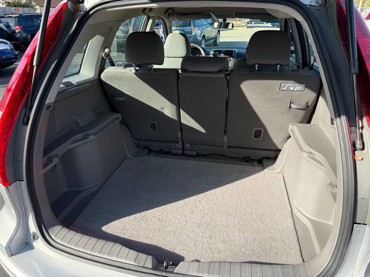 Used 2011 Honda CR-V LX image 25