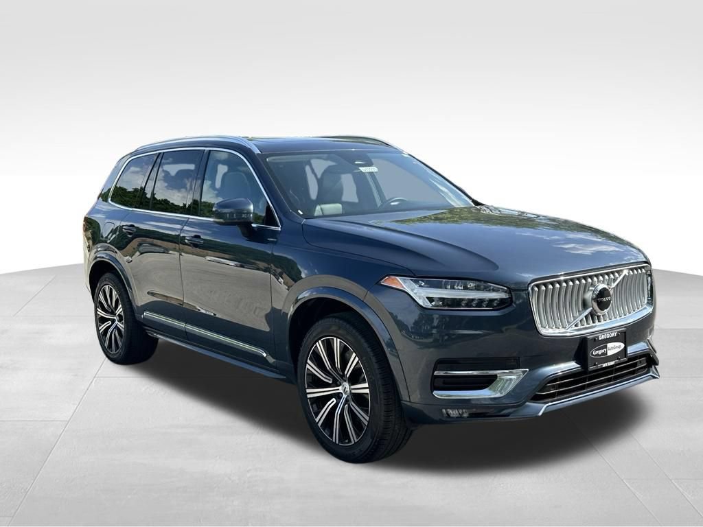 Used 2025 Volvo XC90 B5 Core AWD/4WD image 5
