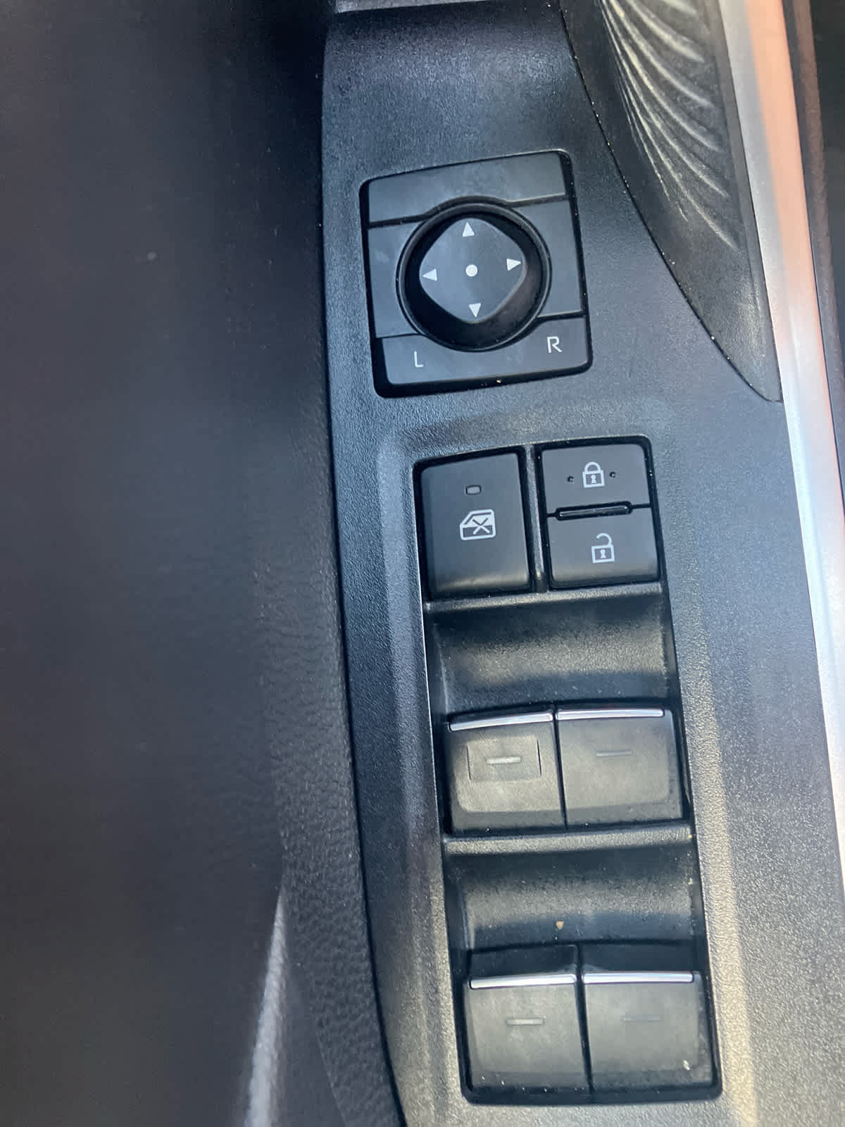 Used 2024 Toyota RAV4 XLE Premium w/ Weather Package AWD/4WD image 15