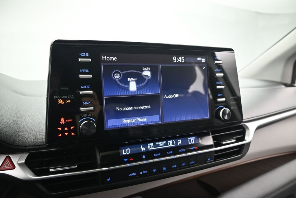 Used 2021 Toyota Sienna XLE FWD image 16