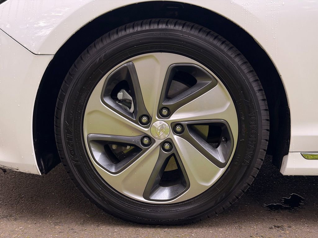 Used 2017 Hyundai Sonata Limited w/ Ultimate Package 02 image 55