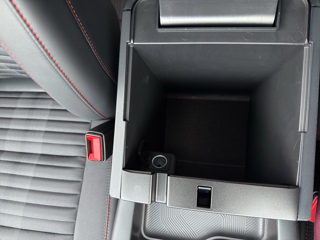 New 2026 Ford Explorer ST-Line w/ ST-Line Street Pack image 22