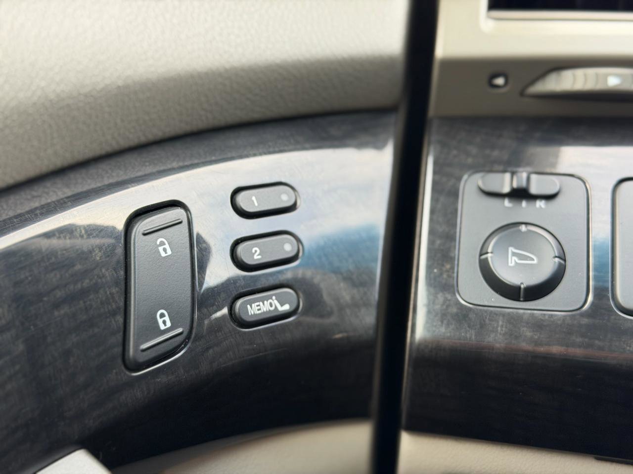 Used 2007 Acura MDX w/ Technology & Entertainment image 23