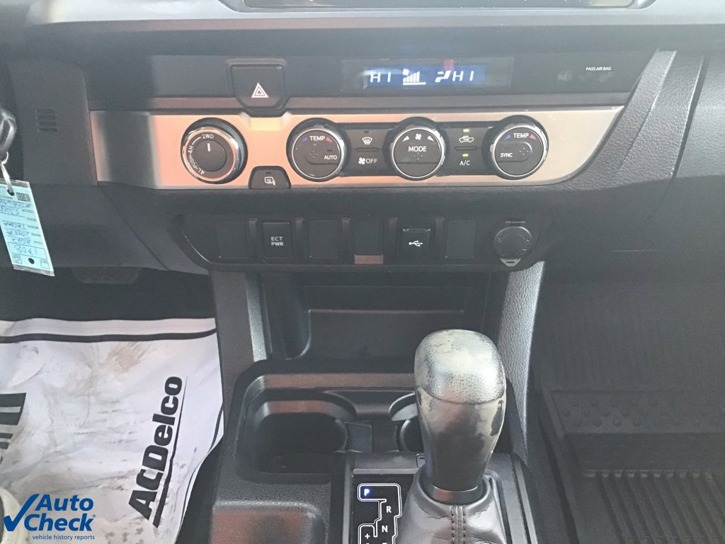 Used 2022 Toyota Tacoma SR image 36