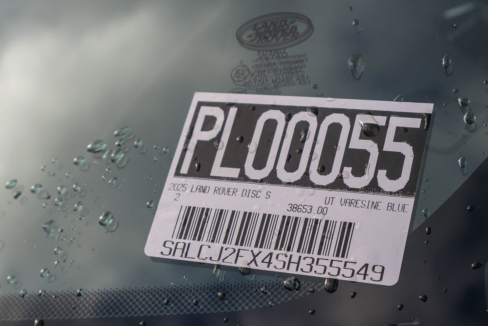 Used 2025 Land Rover Discovery Sport S image 40