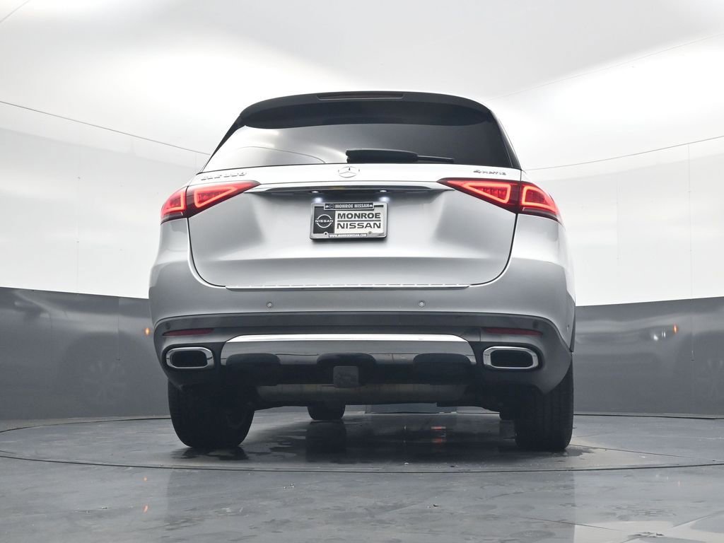 Used 2020 Mercedes-Benz GLE 350 4MATIC w/ Premium Package image 16