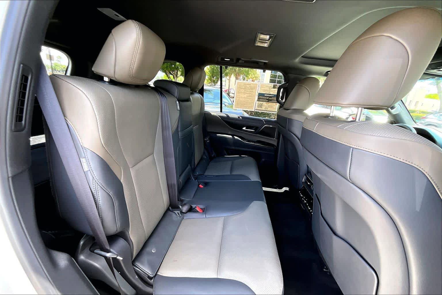 Used 2025 Lexus LX 700h Overtrail w/ Accessory Package (Z1) AWD/4WD image 20