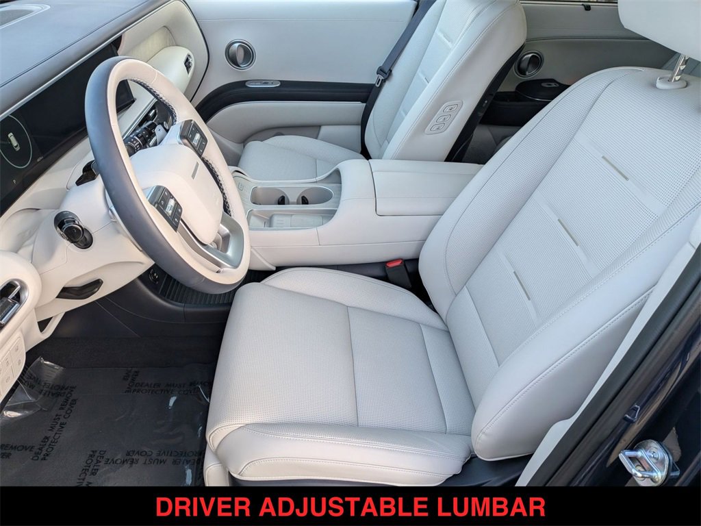 Used 2026 Hyundai Palisade Calligraphy image 3