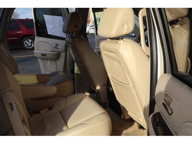 Used 2007 Cadillac Escalade AWD w/ Information Package image 17