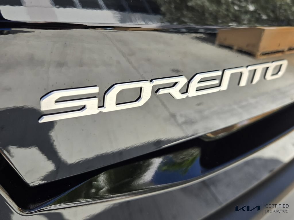 Certified 2026 Kia Sorento LX FWD image 15