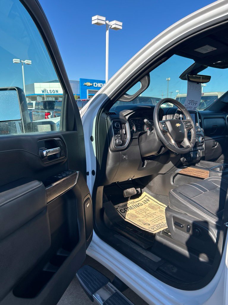Used 2020 Chevrolet Silverado 2500 High Country w/ Technology Package AWD/4WD image 7