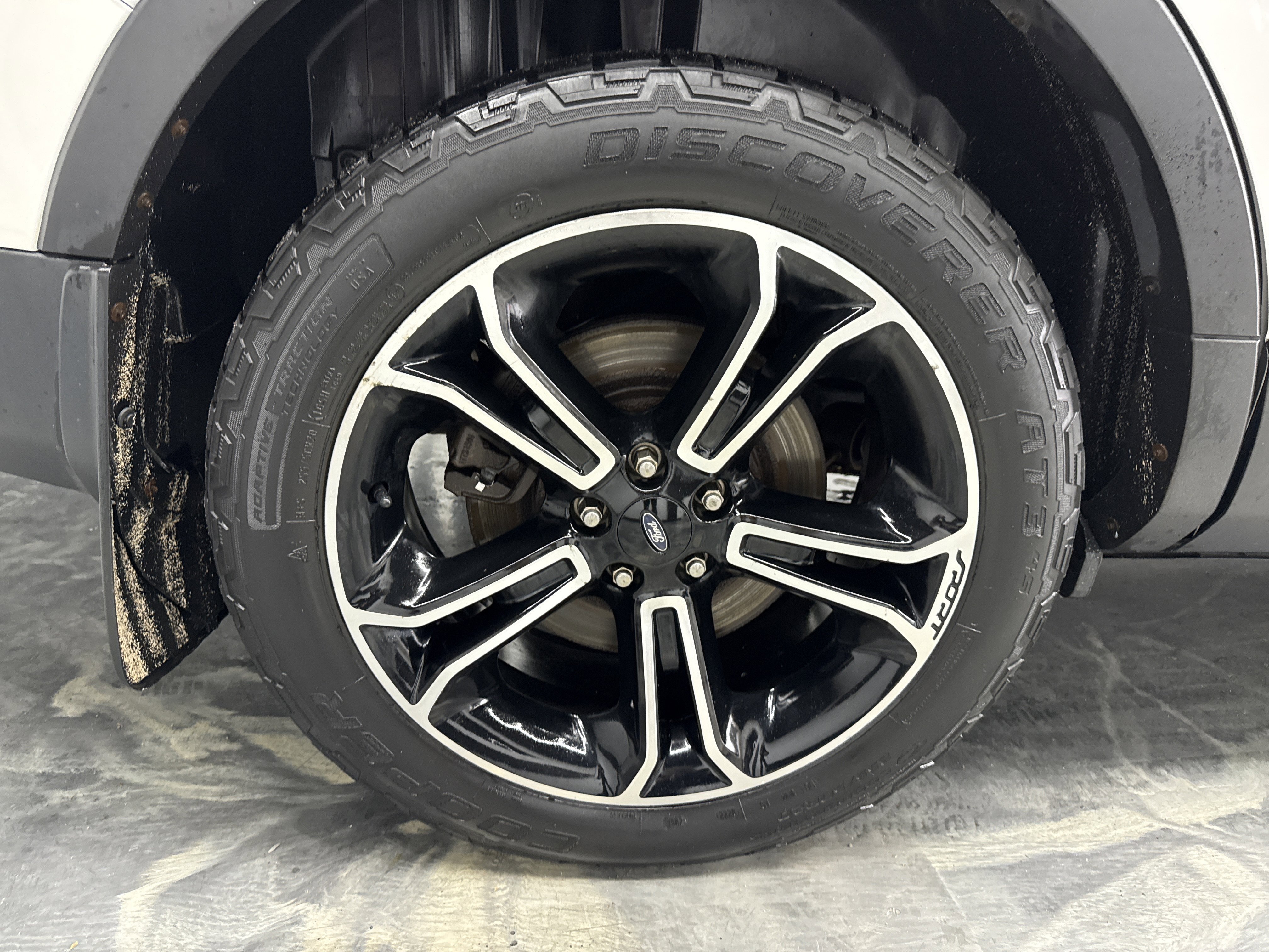 Used 2014 Ford Explorer Sport image 32