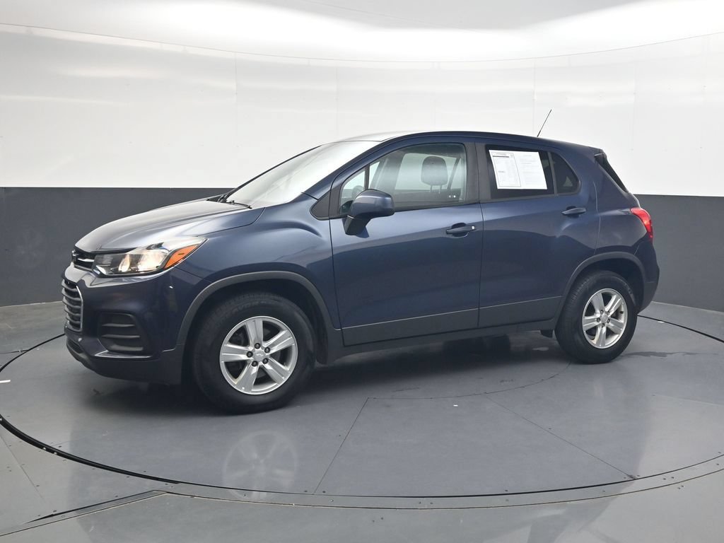 Used 2019 Chevrolet Trax LS w/ Tint and Cruise Package AWD/4WD image 11