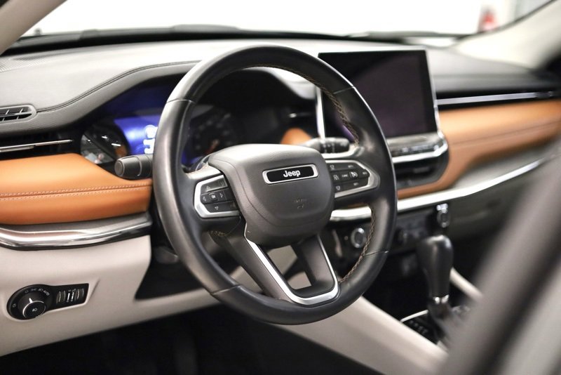 Used 2022 Jeep Compass Limited image 12