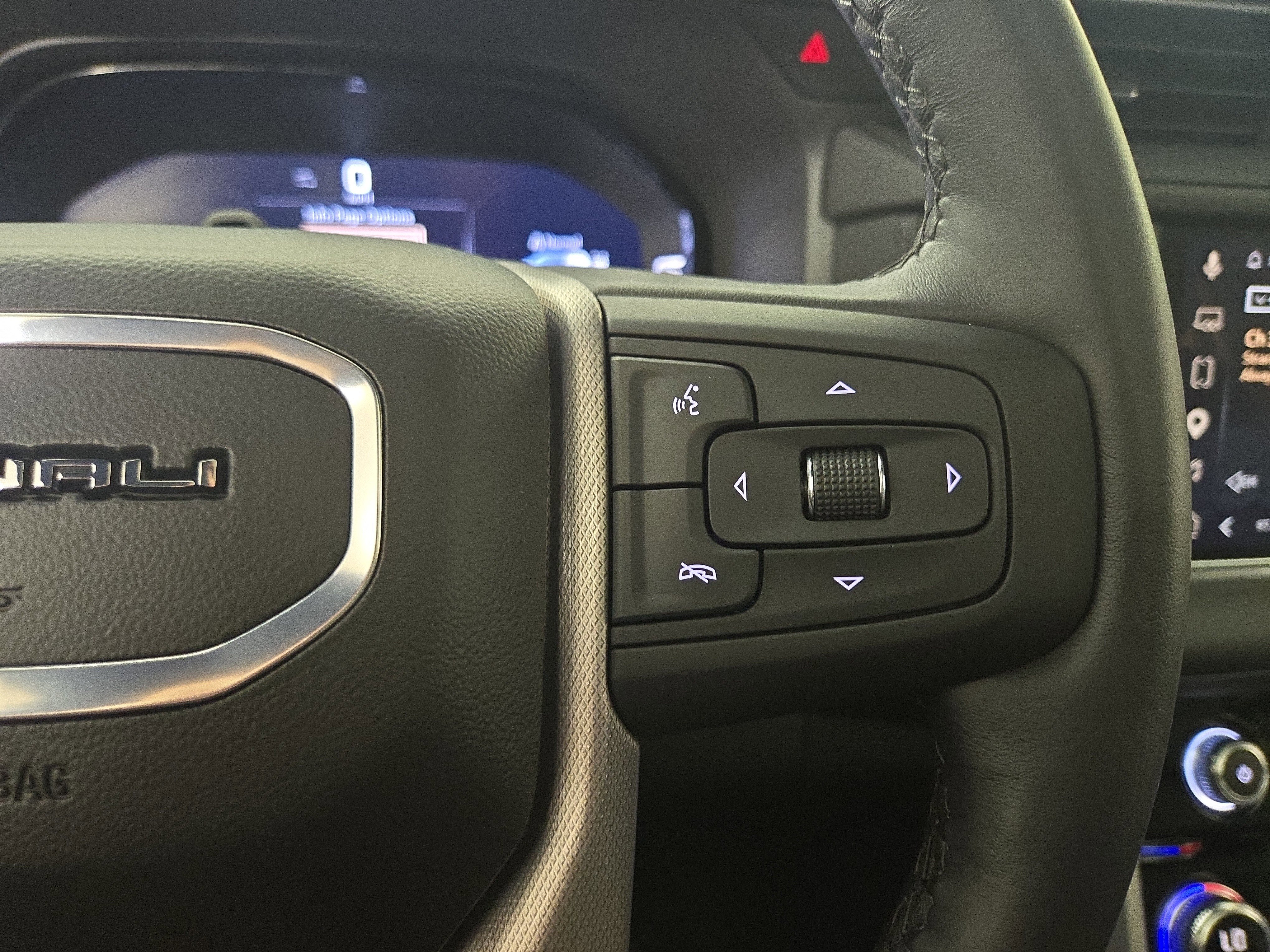 Certified 2024 GMC Yukon Denali w/ Advanced Technology Package AWD/4WD image 17