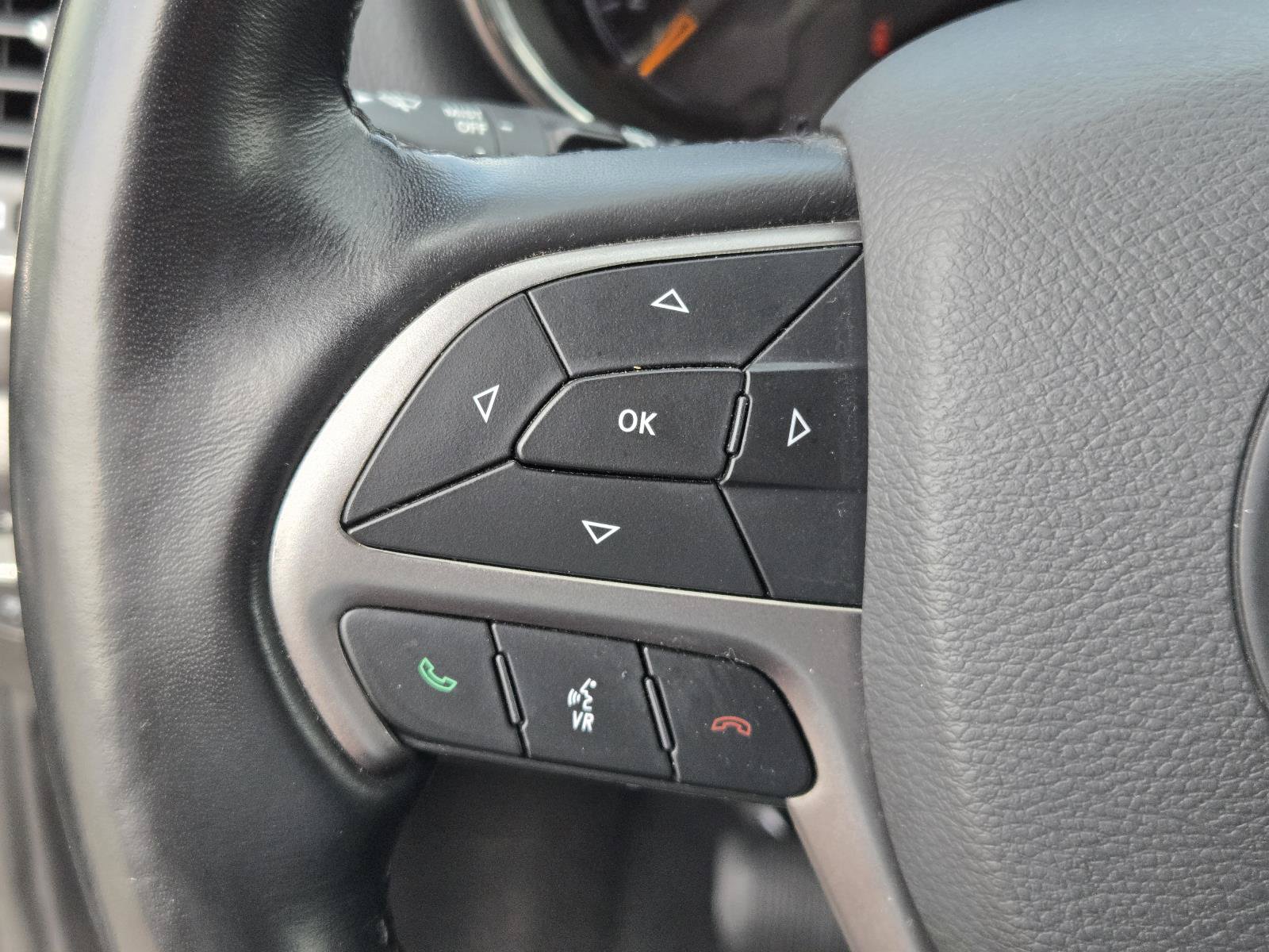 Used 2021 Jeep Grand Cherokee Freedom Edition RWD image 17