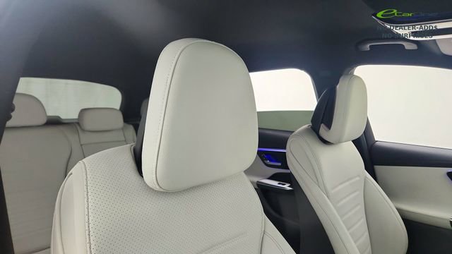 Used 2025 Mercedes-Benz GLC 350e 4MATIC w/ AMG Line image 24