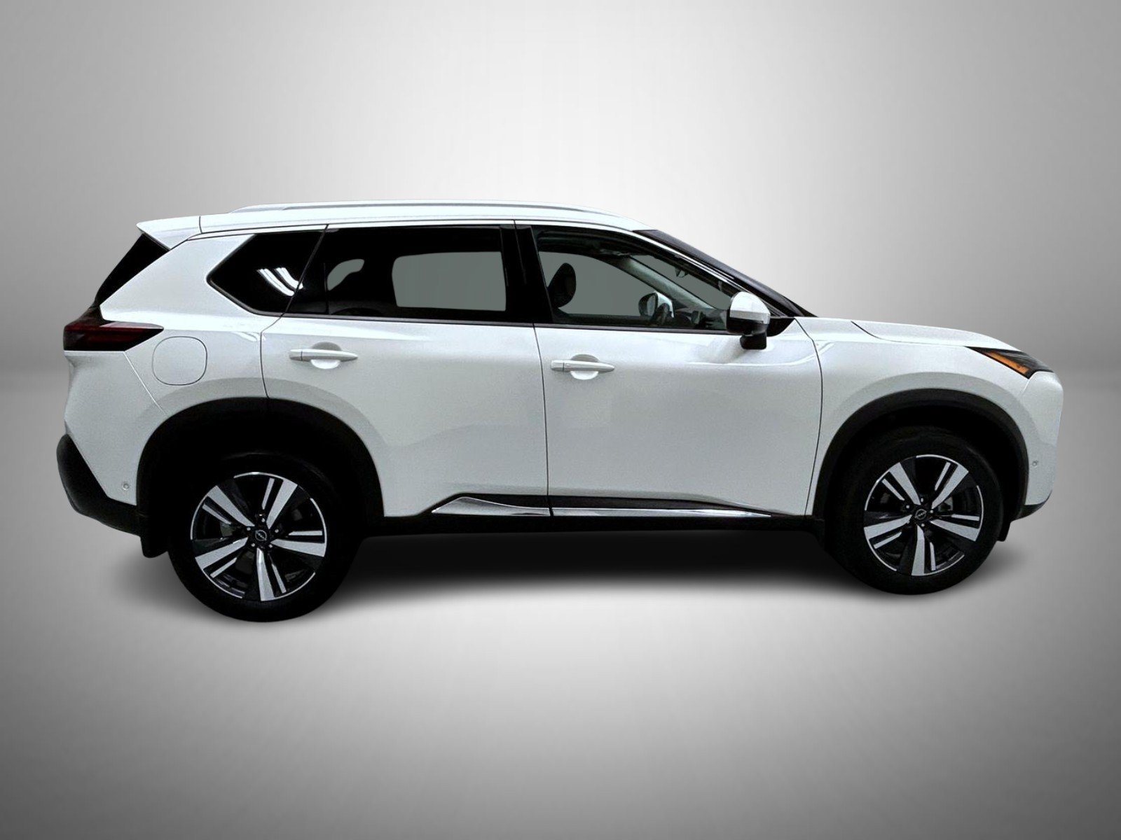 Certified 2023 Nissan Rogue SL w/ SL Premium Package AWD/4WD image 4