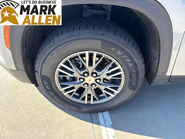 Used 2025 Chevrolet Traverse LT AWD/4WD image 7
