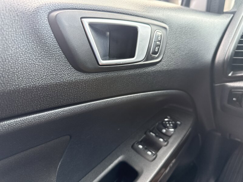 Used 2019 Ford EcoSport SE w/ SE Convenience Package FWD image 39