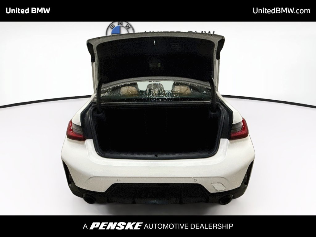 New 2026 BMW 330i Sedan w/ M Sport Package RWD image 21