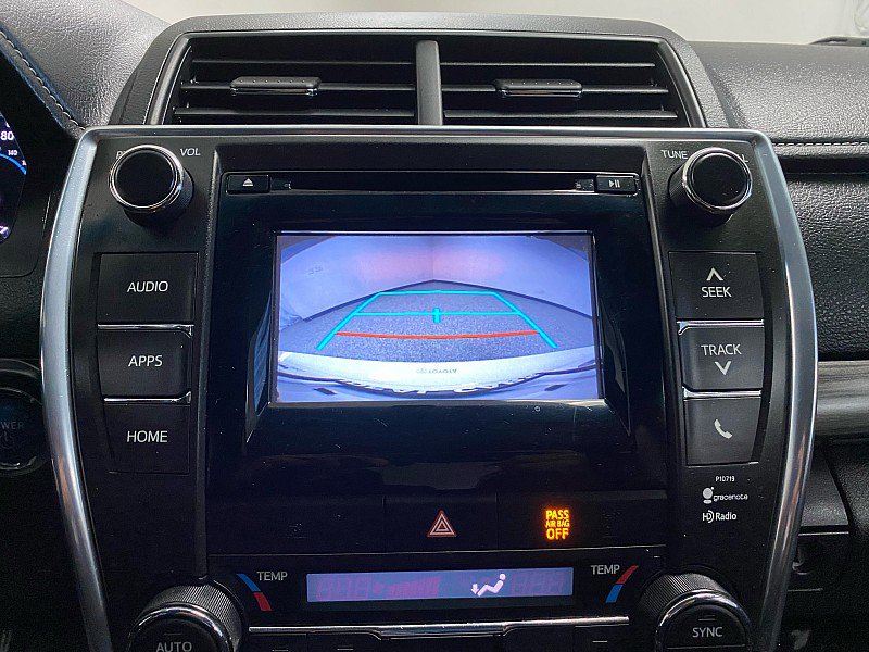 Used 2015 Toyota Camry LE image 20