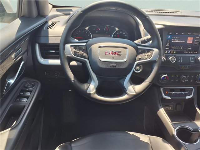 Used 2024 GMC Terrain SLT image 5