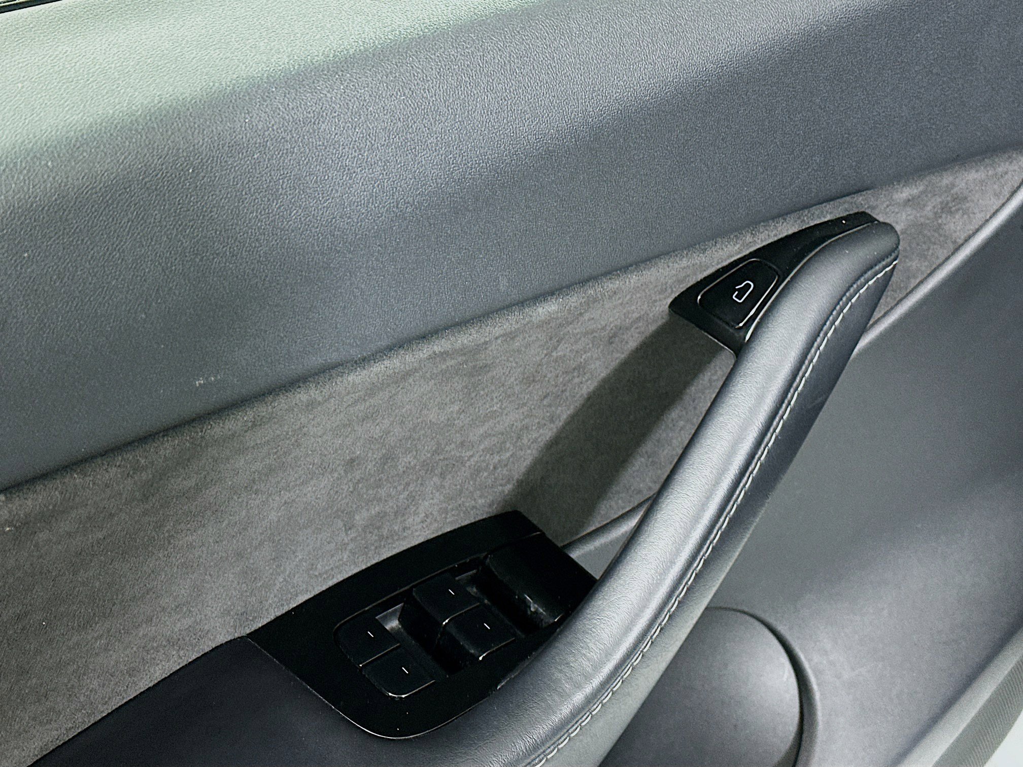 Used 2021 Tesla Model Y 2WD image 15