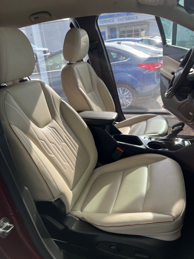 Used 2024 Buick Encore GX Avenir w/ Avenir Convenience Package image 14