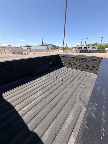 Used 2023 Ford F350 Lariat w/ Lariat Ultimate Package AWD/4WD image 9
