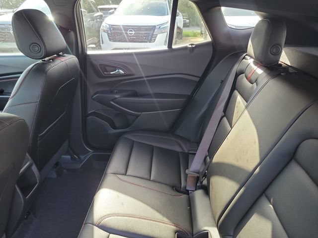 Used 2025 Chevrolet Trax RS w/ Sunroof Package FWD image 12