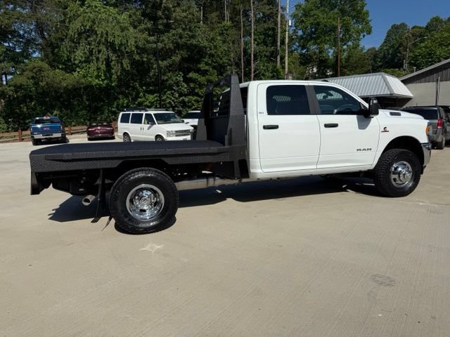 Used 2024 RAM 3500 SLT w/ Quick Order Package 2YG SLT AWD/4WD image 4