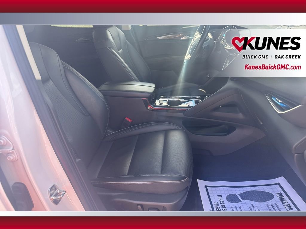 Used 2023 Buick Envision Essence image 12