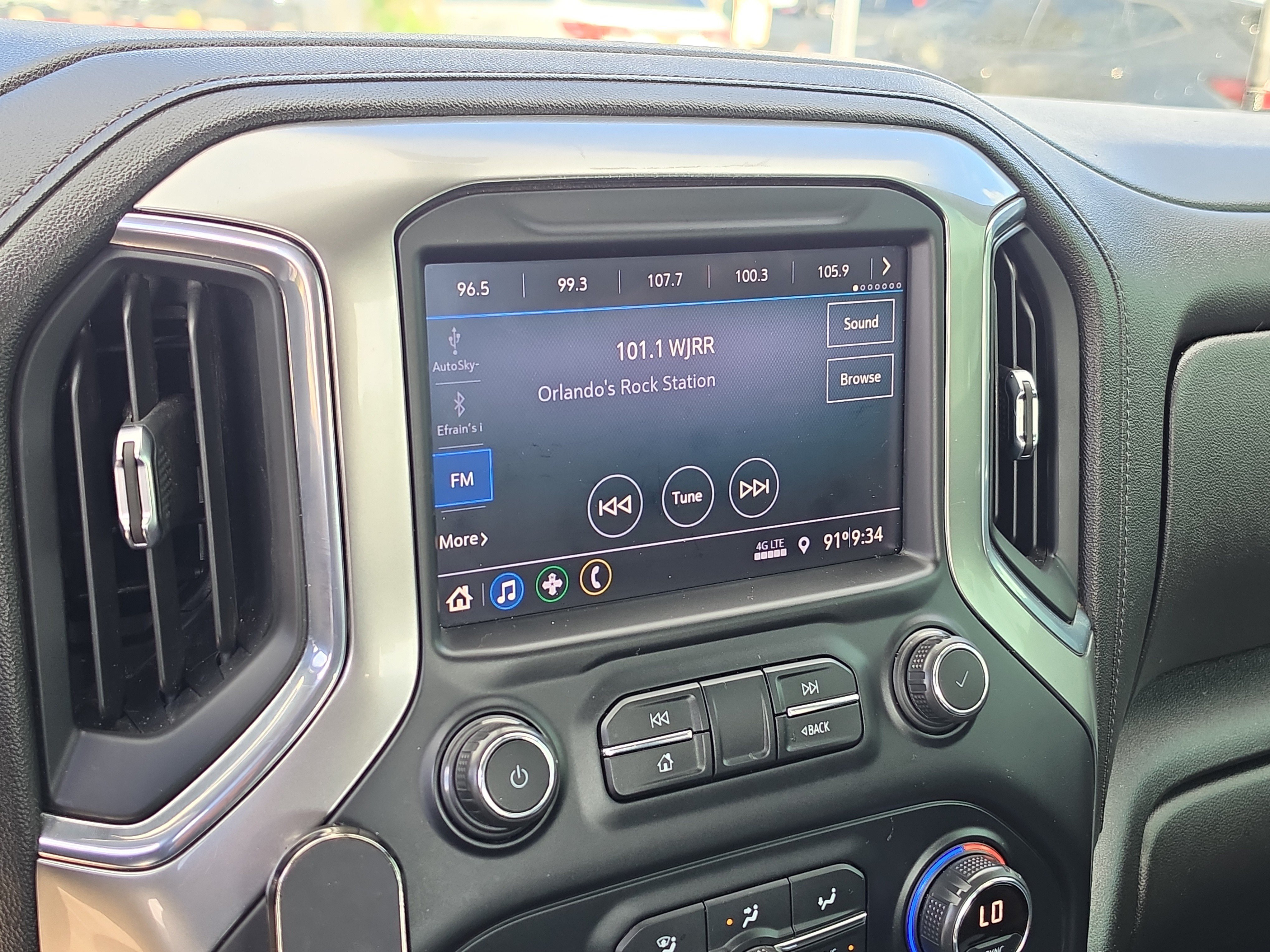 Used 2021 Chevrolet Silverado 1500 LT RWD image 24