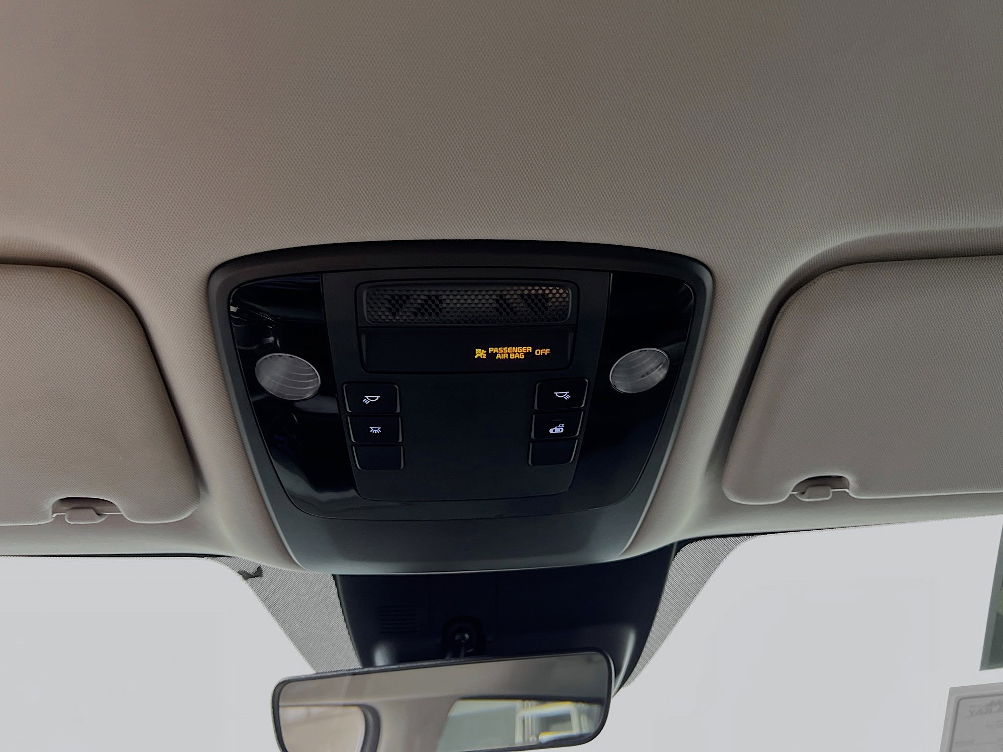 Used 2024 Kia Carnival LX image 21