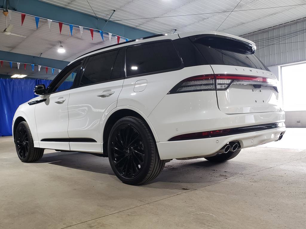 Used 2024 Lincoln Aviator Reserve w/ Equipment Group 201A image 5