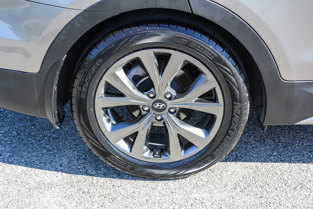 Used 2018 Hyundai Santa Fe Sport image 10