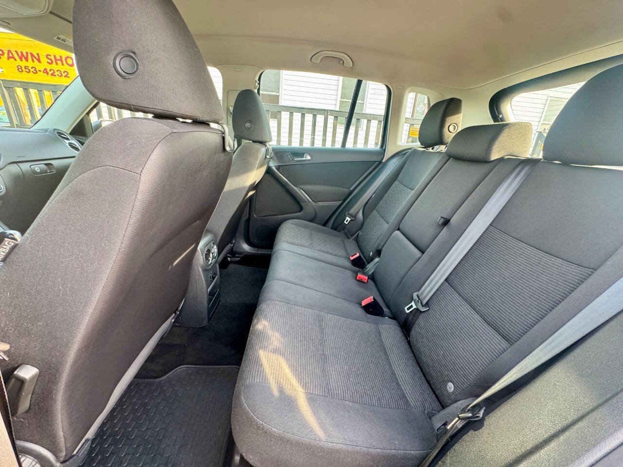 Used 2015 Volkswagen Tiguan S image 14