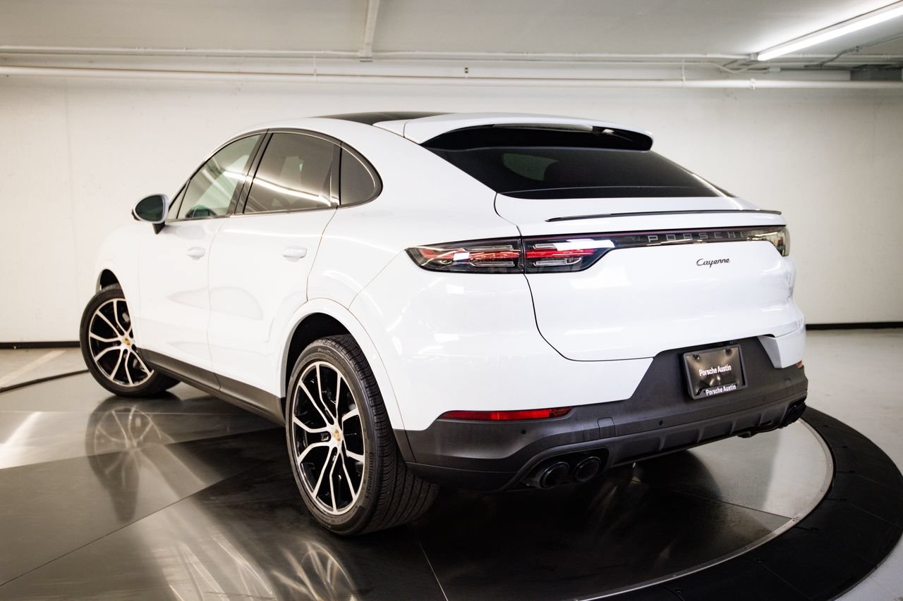 Certified 2023 Porsche Cayenne Platinum Edition AWD/4WD image 3