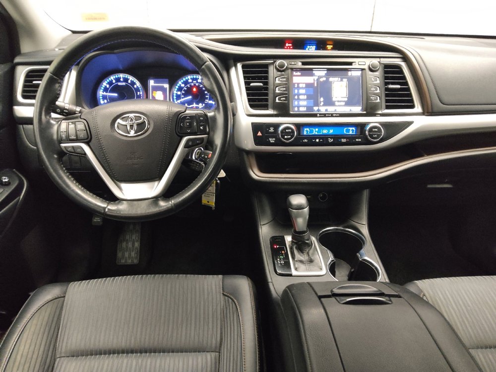 Used 2019 Toyota Highlander Plus image 22