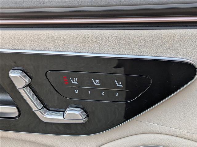 Used 2023 Mercedes-Benz EQS 580 4MATIC Sedan image 14
