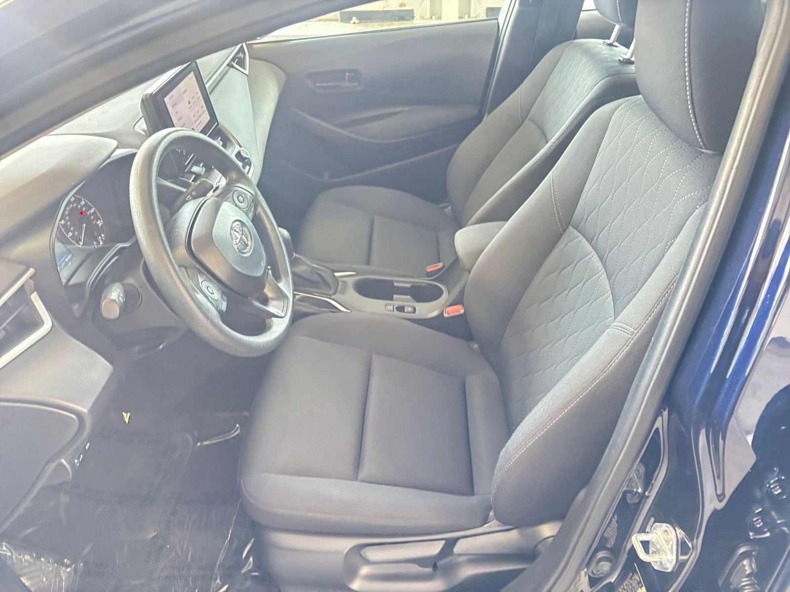 Used 2025 Toyota Corolla LE FWD image 26