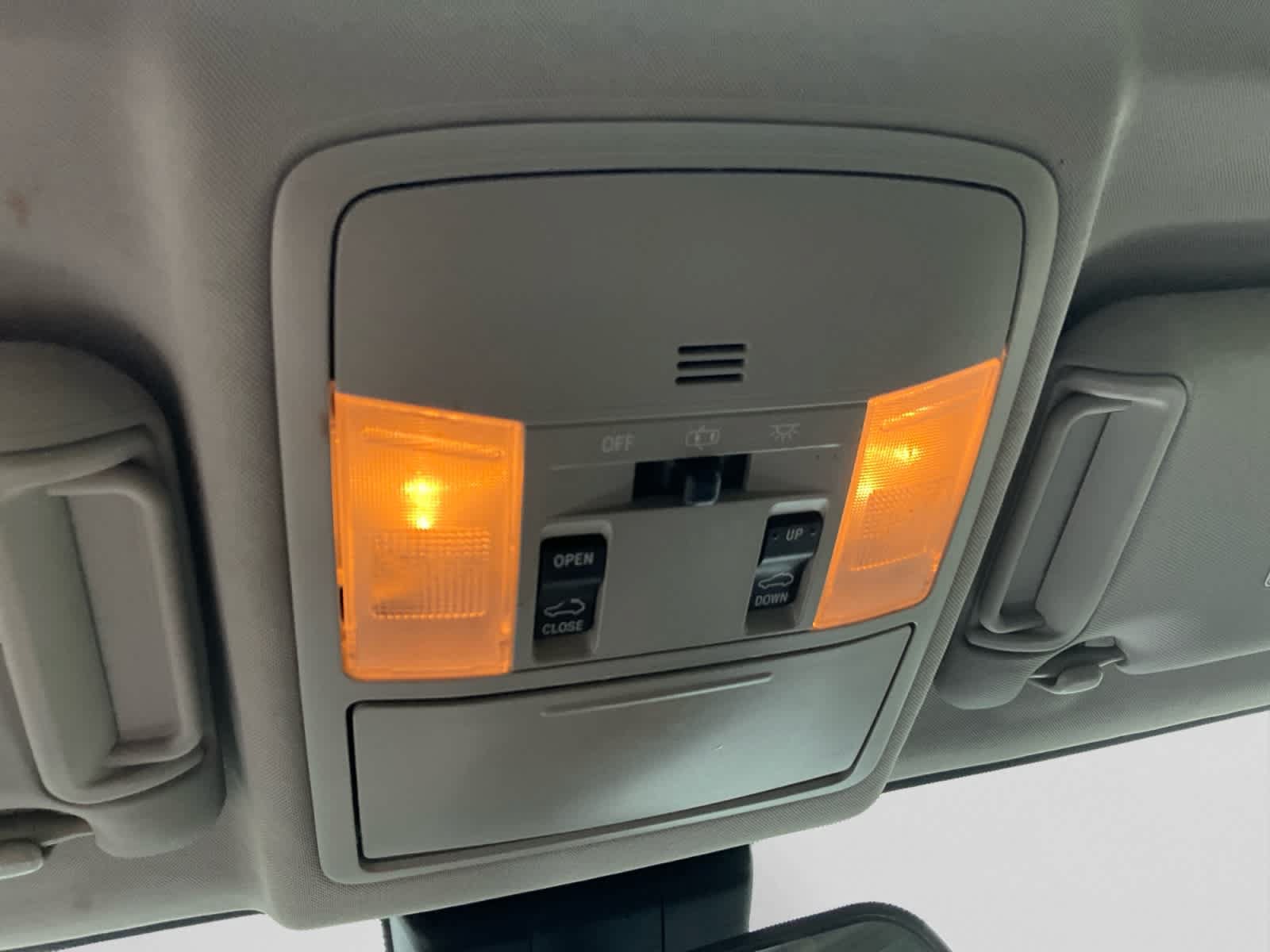 Used 2018 Toyota RAV4 XLE AWD/4WD image 13