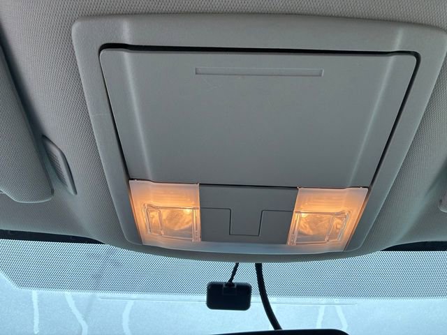 Used 2011 Ford Edge Limited image 29