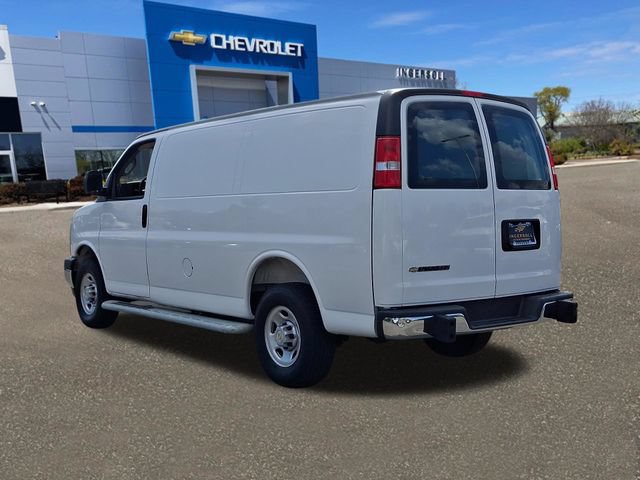 Used 2025 Chevrolet Express 2500 w/ Driver Convenience Package RWD image 25