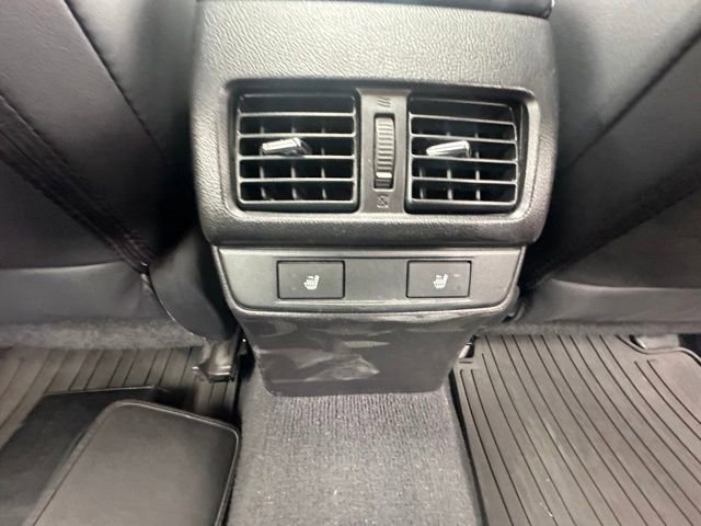 Used 2017 Subaru Outback 2.5i Limited AWD/4WD image 9