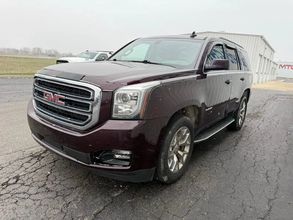 Used 2017 GMC Yukon SLE w/ SLE Value Package AWD/4WD image 4