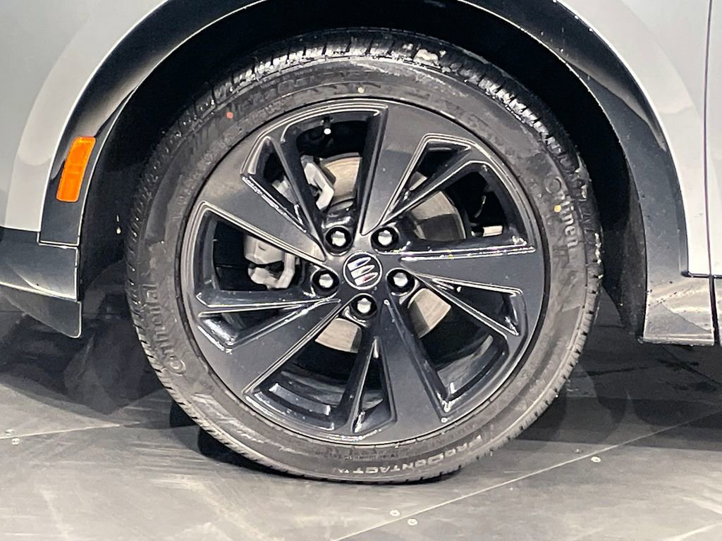 Used 2025 Buick Envision Sport Touring image 35