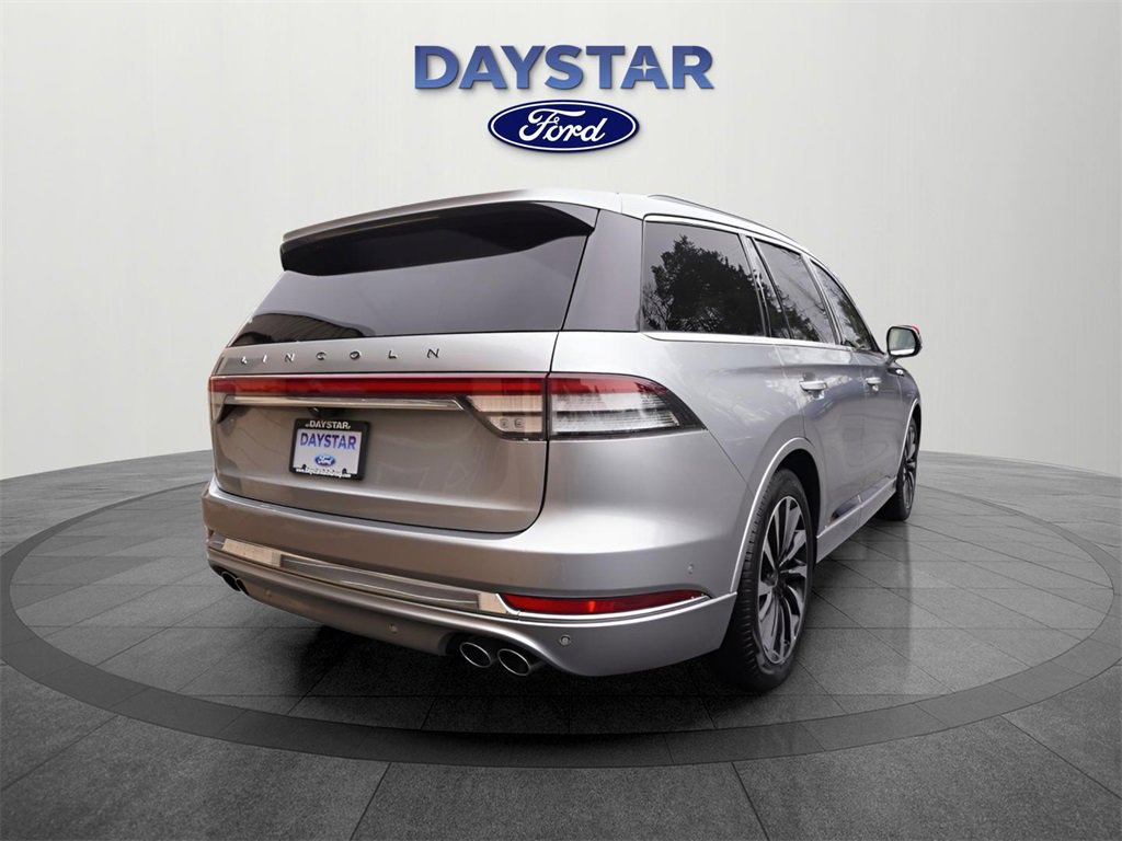 Used 2022 Lincoln Aviator Black Label Grand Touring image 4