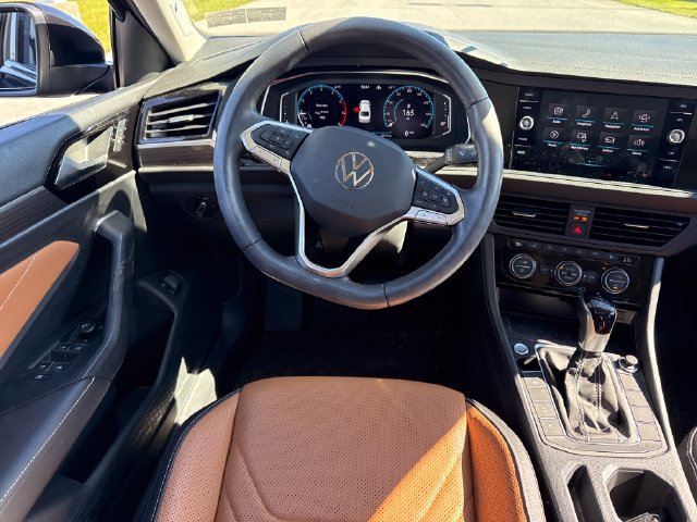 Used 2023 Volkswagen Jetta SEL FWD image 20